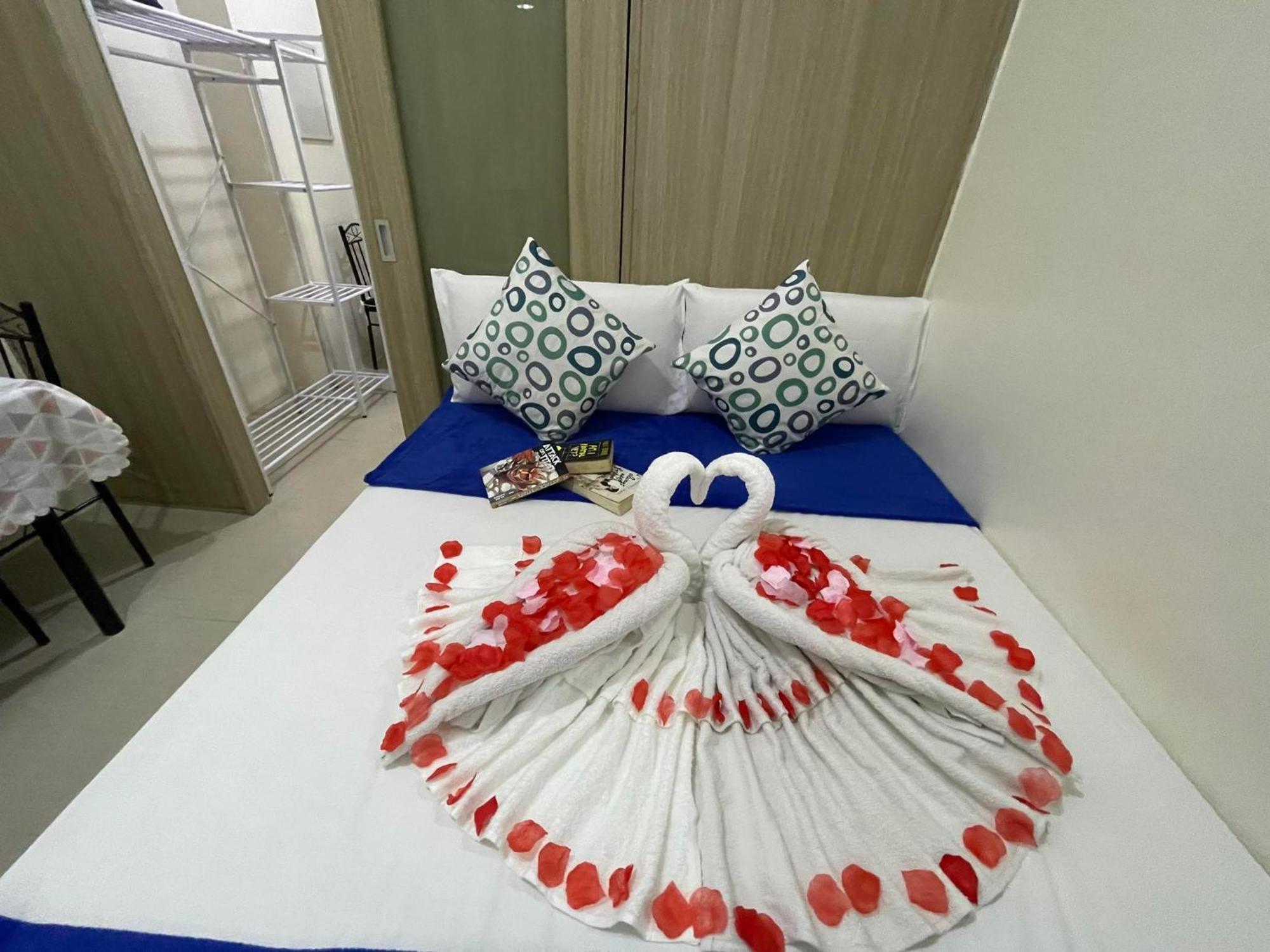Shore Residences, Mall Of Asia Complex Stays By Pbyy Manila Kültér fotó