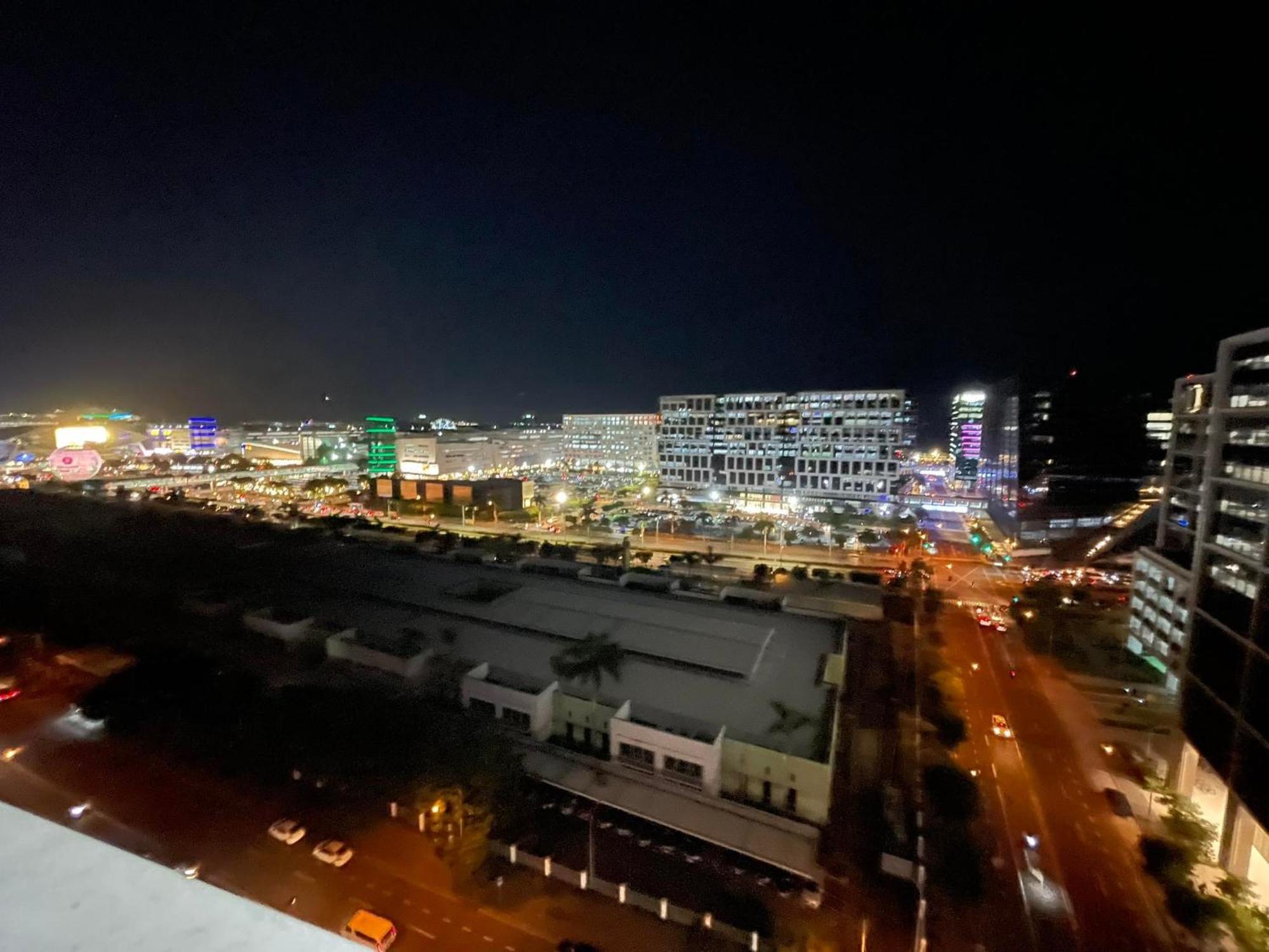 Shore Residences, Mall Of Asia Complex Stays By Pbyy Manila Kültér fotó